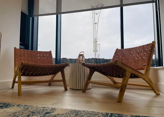 Apartment 3 Pier West
