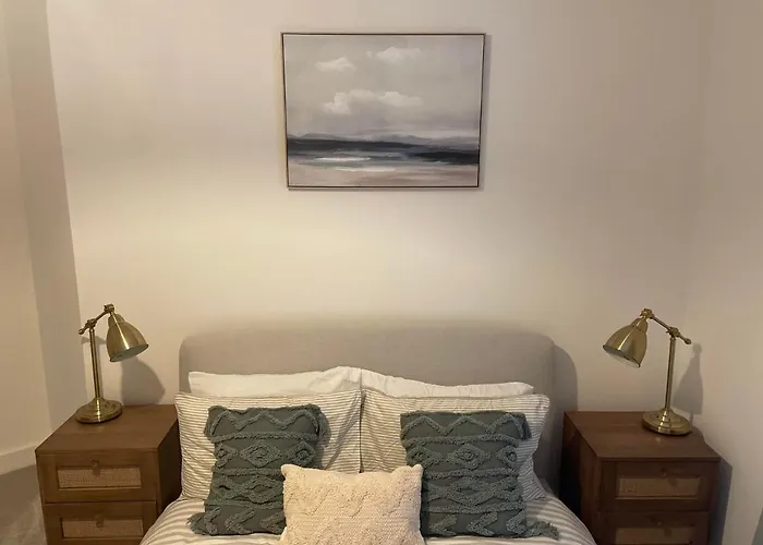Apartment 3 Pier West