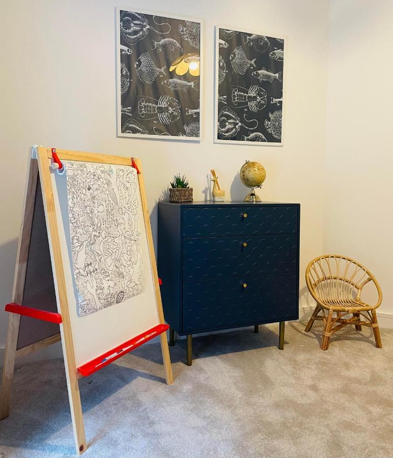 3 Pier West Apartment *